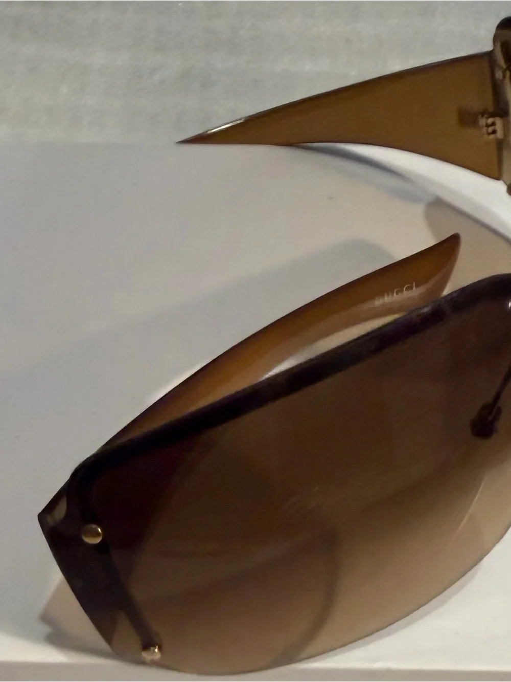 Gucci Vintage 90” GG 1825/S RH CG2 120Women’s Brown Gradient Rimless Sunglasses